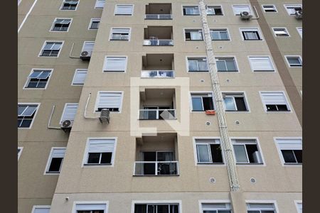 Adesivo na Varanda de apartamento para alugar com 2 quartos, 43m² em Humaitá, Porto Alegre