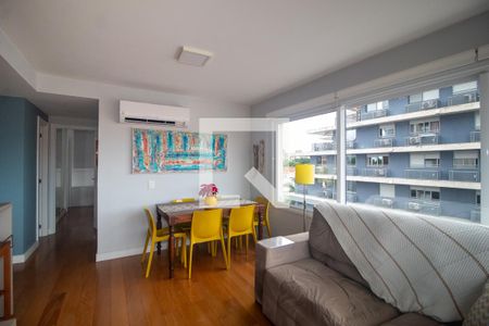 Sala de apartamento para alugar com 2 quartos, 65m² em Menino Deus, Porto Alegre