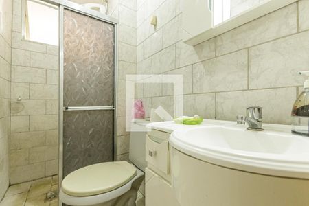 Banheiro  de apartamento para alugar com 1 quarto, 40m² em Jardim Itu, Porto Alegre