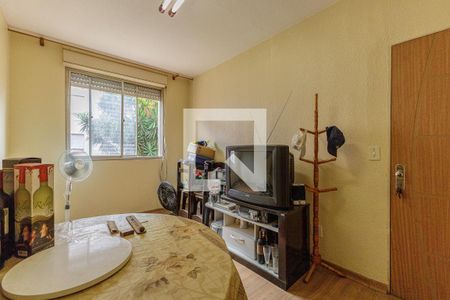 Sala de apartamento para alugar com 1 quarto, 40m² em Jardim Itu, Porto Alegre