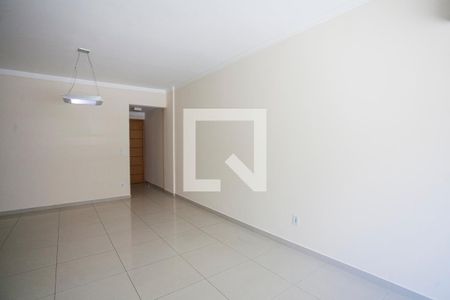 Apartamento para alugar com 3 quartos, 108m² em Santa Mônica, Uberlândia