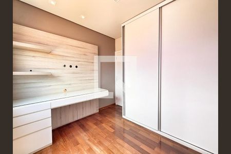 Apartamento à venda com 3 quartos, 85m² em Santa Tereza, Belo Horizonte