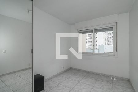 Quarto de apartamento à venda com 1 quarto, 48m² em Vila Ipiranga, Porto Alegre