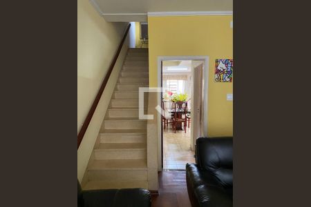 Casa à venda com 3 quartos, 171m² em Vila Santa Rosa, Jundiaí
