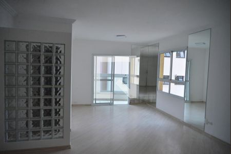 Sala de apartamento para alugar com 2 quartos, 130m² em Jardim Bela Vista, Santo André