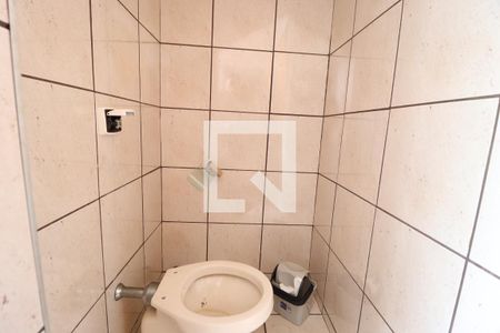 Banheiro Social 1 de casa para alugar com 6 quartos, 210m² em Jardim Patricia, Uberlândia