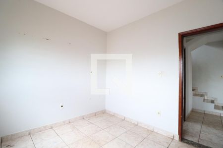 Quarto 1 de casa para alugar com 6 quartos, 210m² em Jardim Patricia, Uberlândia