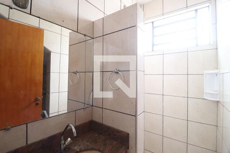 Banheiro Social 1 de casa para alugar com 6 quartos, 210m² em Jardim Patricia, Uberlândia