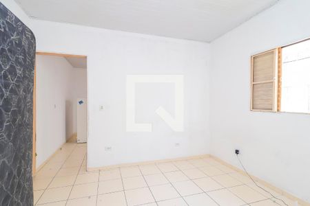 Quarto de casa para alugar com 1 quarto, 40m² em Vila Carmosina, São Paulo