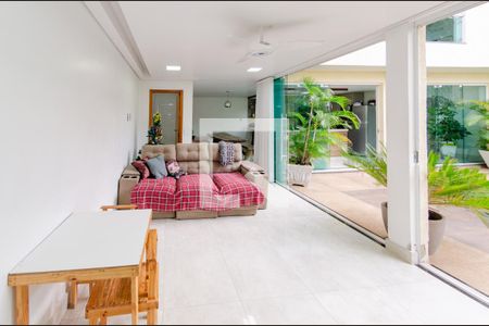 Casa à venda com 2 quartos, 360m² em Padre Eustáquio, Belo Horizonte