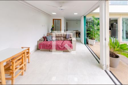 Casa à venda com 2 quartos, 360m² em Padre Eustáquio, Belo Horizonte