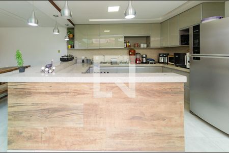 Casa à venda com 2 quartos, 360m² em Padre Eustáquio, Belo Horizonte