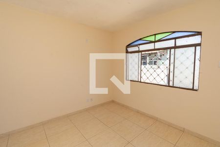 Sala de casa para alugar com 3 quartos, 360m² em Parque Maracana, Contagem