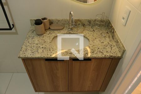 Banheiro de kitnet/studio para alugar com 1 quarto, 26m² em Pompeia, São Paulo