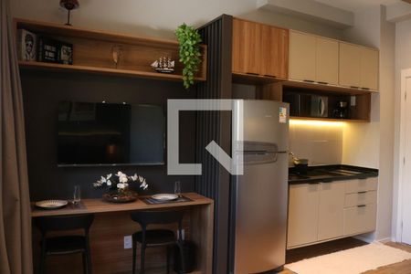 Cozinha de kitnet/studio para alugar com 1 quarto, 26m² em Pompeia, São Paulo