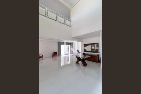 Salas de casa de condomínio à venda com 4 quartos, 330m² em Swiss Park, Campinas