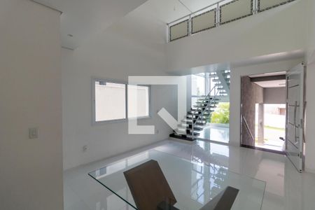 Salas de casa de condomínio à venda com 4 quartos, 330m² em Swiss Park, Campinas