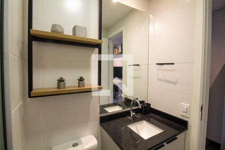 Banheiro de kitnet/studio à venda com 1 quarto, 25m² em Jardim das Acacias, São Paulo