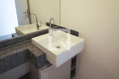 Lavabo de apartamento para alugar com 2 quartos, 66m² em Indianópolis, São Paulo