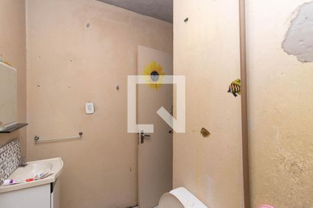Banheiro de apartamento para alugar com 2 quartos, 47m² em Conjunto Habitacional Jova Rural, São Paulo