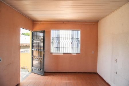 Sala de casa para alugar com 2 quartos, 65m² em Outeiro, Belford Roxo