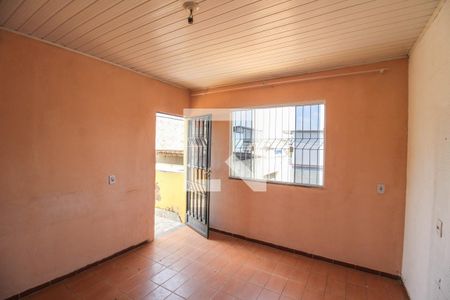 Sala de casa para alugar com 2 quartos, 65m² em Outeiro, Belford Roxo