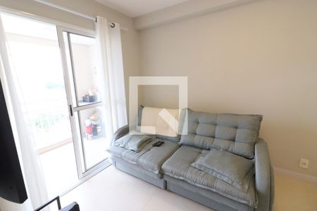 Sala de apartamento para alugar com 2 quartos, 75m² em Km 18, Osasco