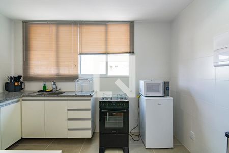 Cozinha de apartamento para alugar com 1 quarto, 35m² em Barro Preto, Belo Horizonte