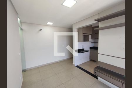 Apartamento para alugar com 2 quartos, 65m² em Aclimação, Uberlândia