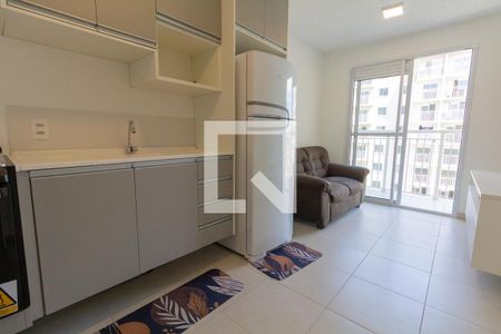 Sala, Cozinha e área de serviço de apartamento para alugar com 1 quarto, 29m² em Guaiauna, São Paulo
