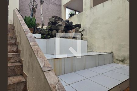 Escada de casa à venda com 2 quartos, 140m² em Jardim Terezopolis, Guarulhos