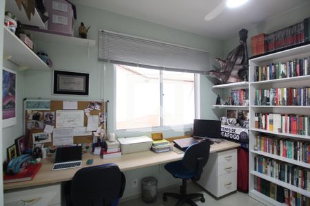 Quarto 1 de apartamento para alugar com 3 quartos, 77m² em Taquara, Rio de Janeiro