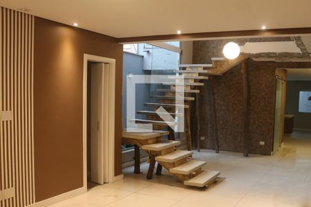 Sala de casa à venda com 4 quartos, 299m² em Osvaldo Cruz, São Caetano do Sul