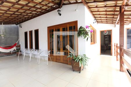 Casa à venda com 5 quartos, 321m² em Jardim Riacho das Pedras, Contagem