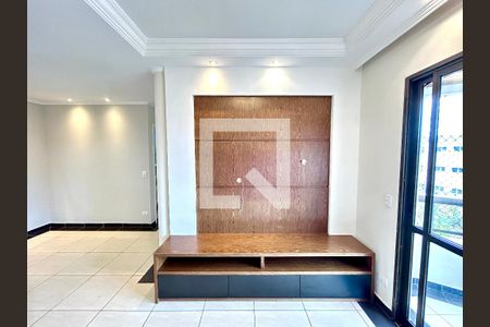 Sala de apartamento para alugar com 3 quartos, 83m² em Vila Pedro Moreira, Guarulhos