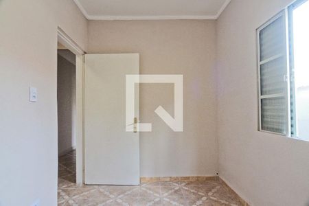 Quarto 2 de casa para alugar com 3 quartos, 90m² em São Domingos, São Paulo