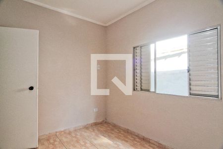 Quarto 1 de casa para alugar com 3 quartos, 90m² em São Domingos, São Paulo