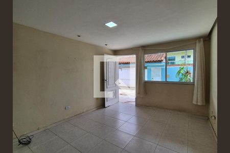 Sala  de casa à venda com 3 quartos, 180m² em Vargem Grande, Rio de Janeiro
