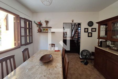 Sala 2 de casa de condomínio à venda com 4 quartos, 275m² em Sapê, Niterói