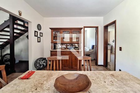 Sala 2 de casa de condomínio à venda com 4 quartos, 275m² em Sapê, Niterói