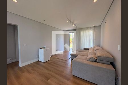 Sala do andar superior de casa de condomínio para alugar com 4 quartos, 500m² em Jardim Samambaia, Jundiaí