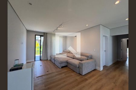 Sala do andar superior de casa de condomínio para alugar com 4 quartos, 500m² em Jardim Samambaia, Jundiaí