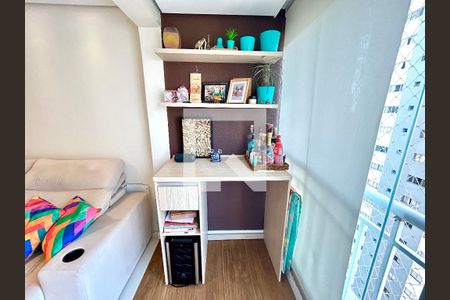 Varanda da Sala de apartamento para alugar com 2 quartos, 50m² em Vila Augusta, Guarulhos