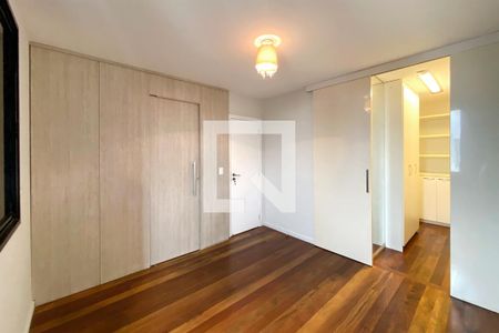 Suite 1 de apartamento para alugar com 3 quartos, 110m² em Funcionários, Belo Horizonte