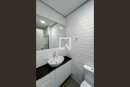 Banheiro de apartamento para alugar com 1 quarto, 20m² em Vila Mariana, São Paulo