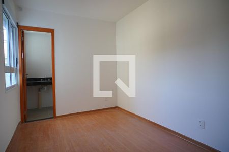 Quarto suite de apartamento à venda com 2 quartos, 55m² em Jardim Carvalho, Porto Alegre