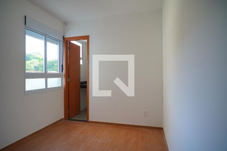 Quarto suite de apartamento à venda com 2 quartos, 55m² em Jardim Carvalho, Porto Alegre