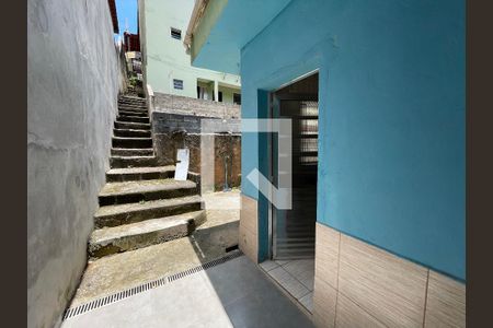 Fachada de casa para alugar com 2 quartos, 125m² em Jardim Lina, Cotia