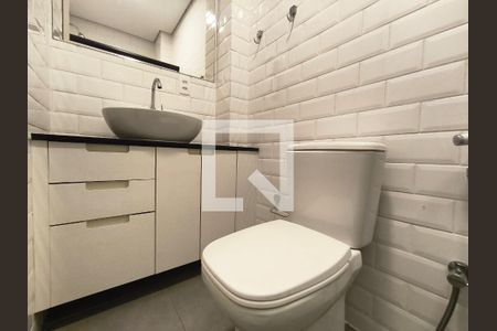 Banheiro de kitnet/studio para alugar com 1 quarto, 20m² em Vila Mariana, São Paulo