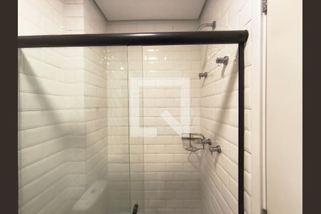 Banheiro de kitnet/studio para alugar com 1 quarto, 20m² em Vila Mariana, São Paulo